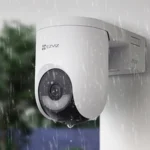 ⁦كاميرا واي فاي خارجية EZVIZ HB8 Lite ببطارية 4 ميجا 2K ميكروفون ألوان⁩ - الصورة ⁦3⁩